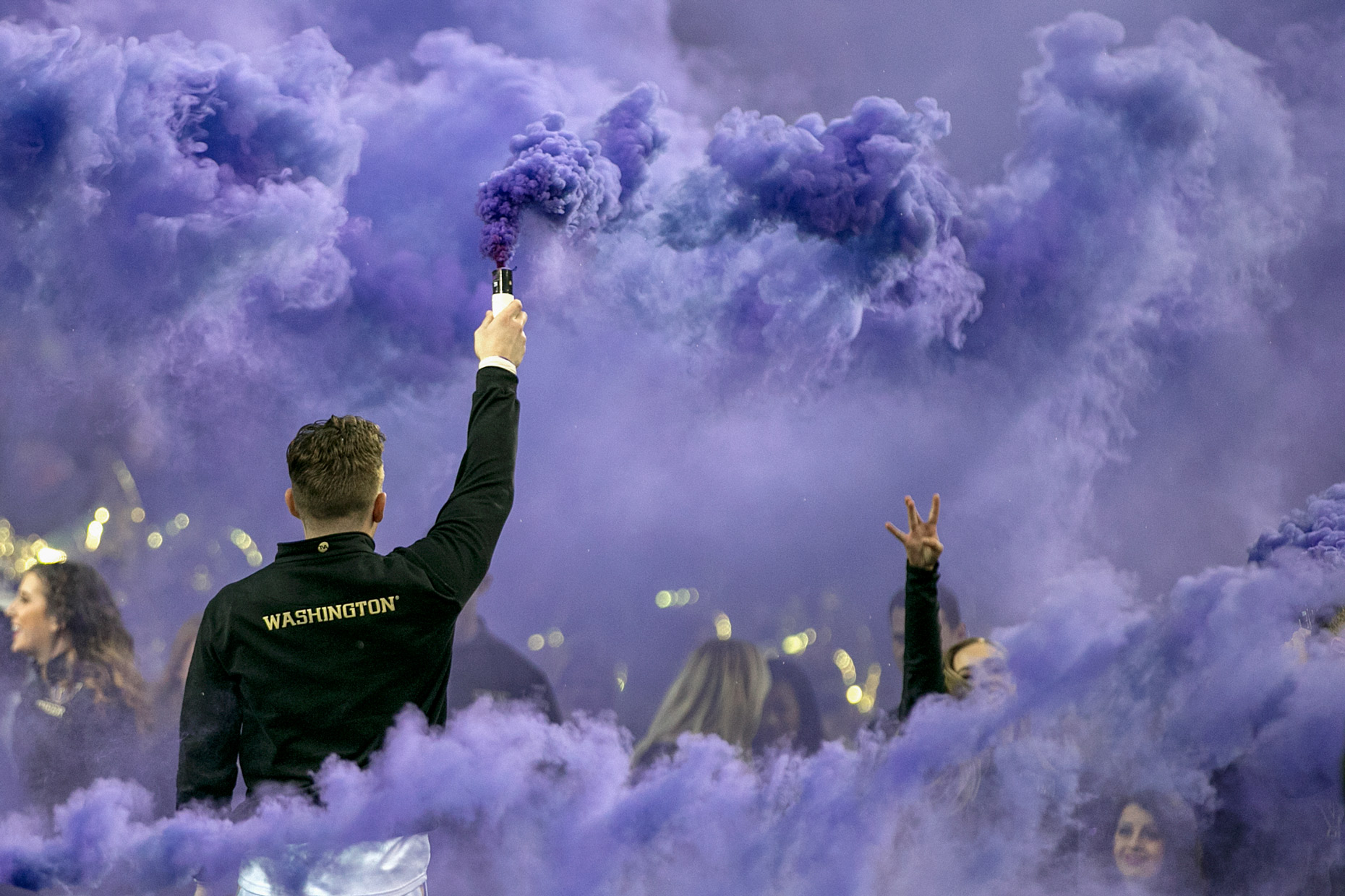 JOHNNY ANDREWS PHOTOGRAPHY : EDITORIAL :: Purple smoke
