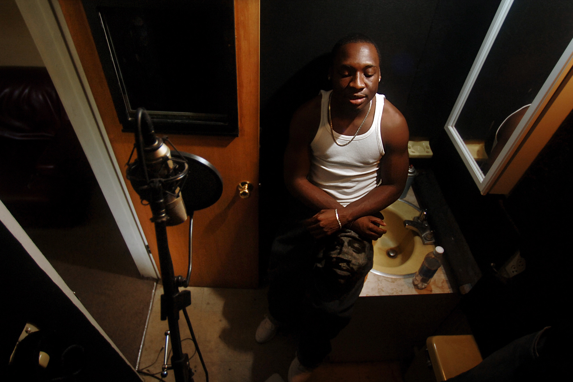JOHNNY ANDREWS PHOTOGRAPHY : PROJECTS :: Life and Hip-Hop
